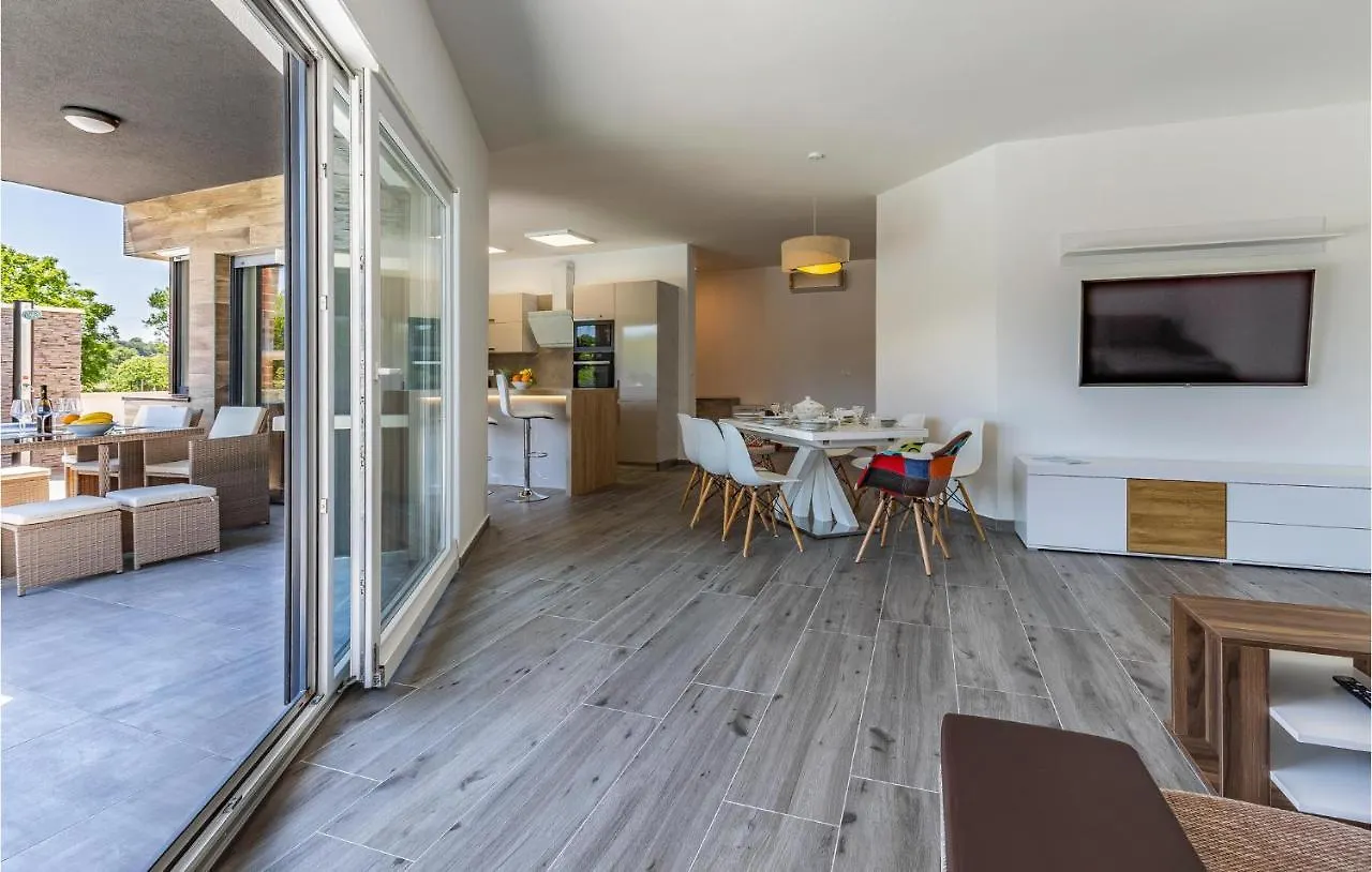Holiday home Nice Home In Pula With Wifi